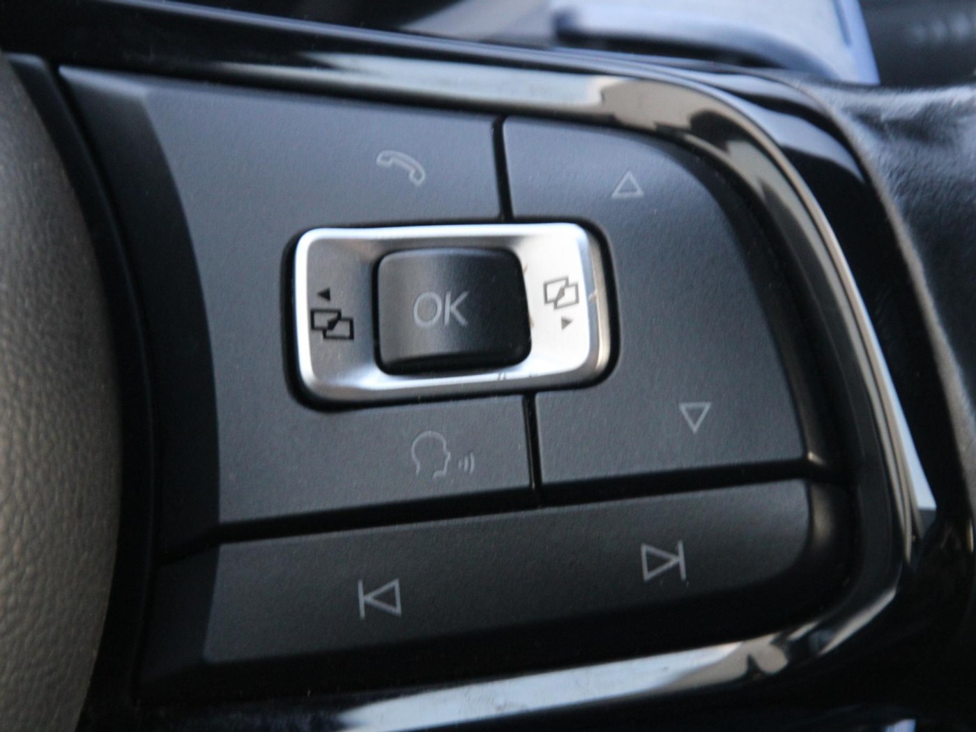 Volkswagen Golf 2.0 TSI R 4Motion | R512 Licht Blau | Dynaudio | — foto 16 van 35