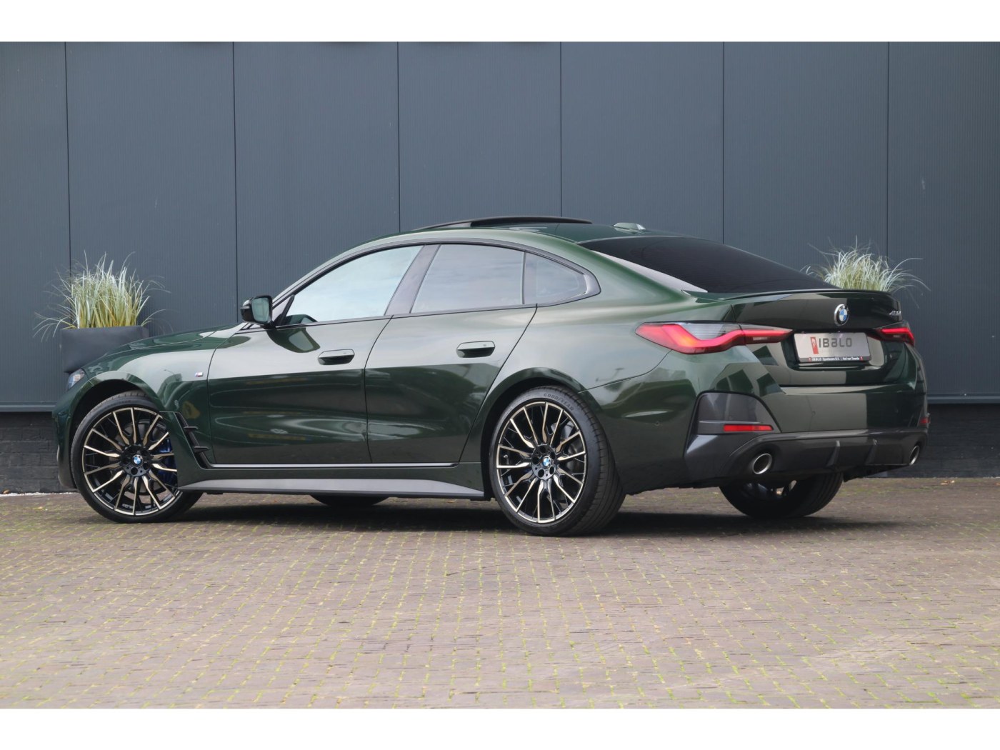 BMW 4-serie Gran Coupé 420i M-Sport Pro | M-stoelen | Schuifdak | Trekhaak | — foto 25 van 41