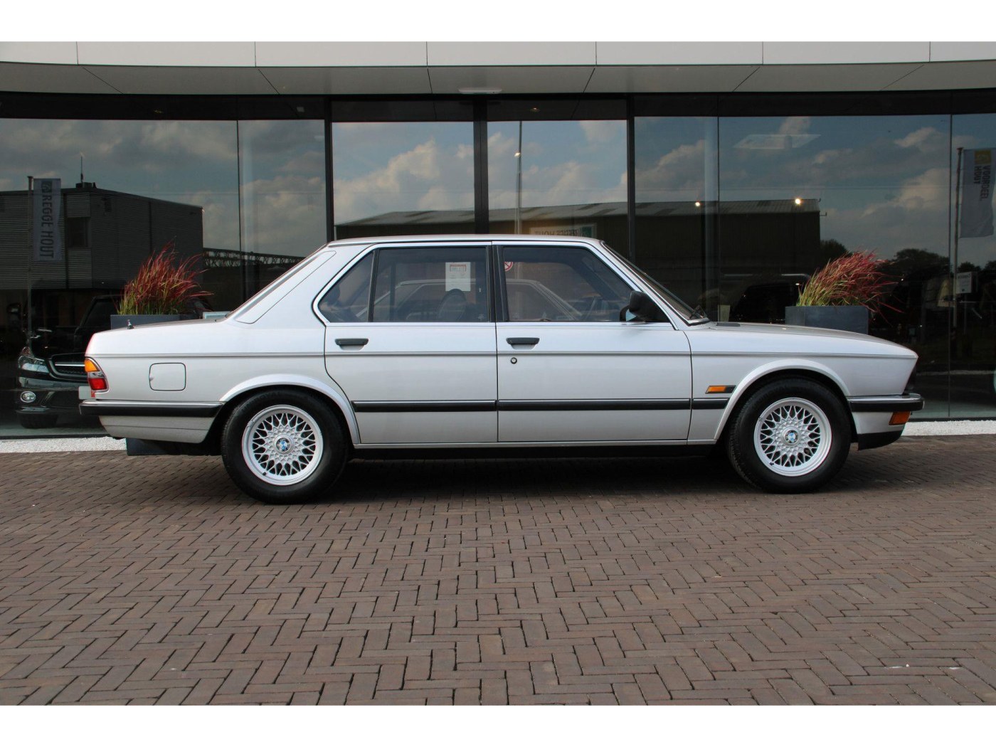 BMW 5 Serie 535i | BTW-auto | Airco | Schuifdak | — foto 8 van 33