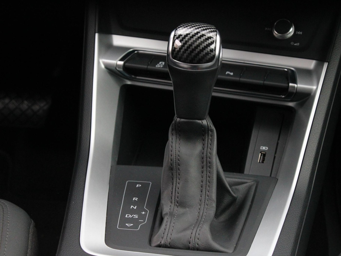 Audi Q3 35 TFSI Advanced Pro Line Plus | Pano | Leer | Carplay | — foto 40 van 41