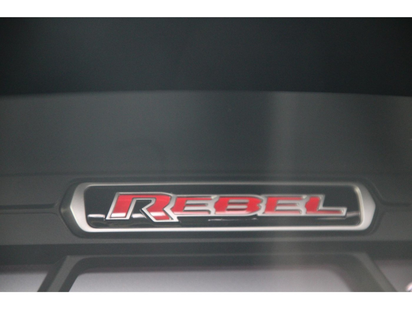 Dodge RAM 1500 REBEL | LPG 200L | 3.500kg trekhaak | 12 inch Uconnect | — foto 25 van 52