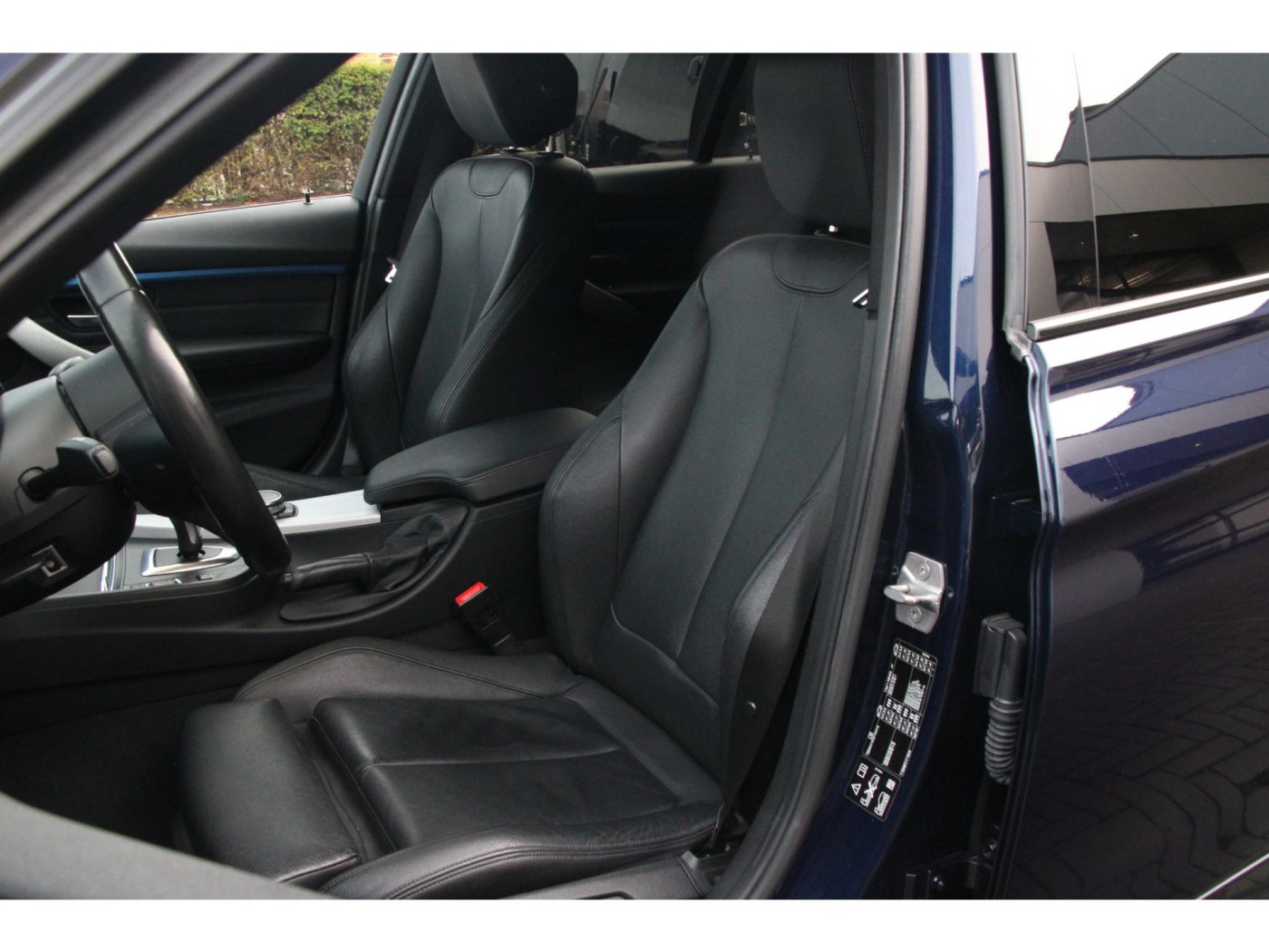 BMW 3-serie Touring 340i xDrive M-Sport | Trekhaak | El. stoelen | — foto 22 van 35