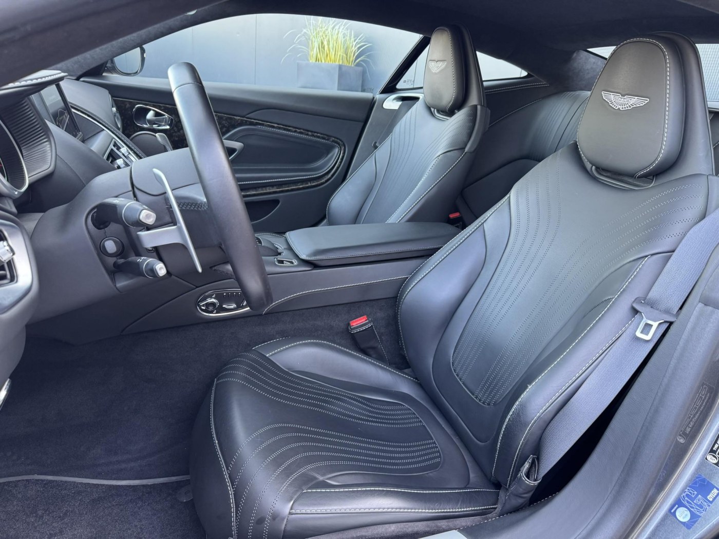 Aston Martin DB11 5.2 V12 | NL-auto | Dealer Onderh | PPF | — foto 4 van 49