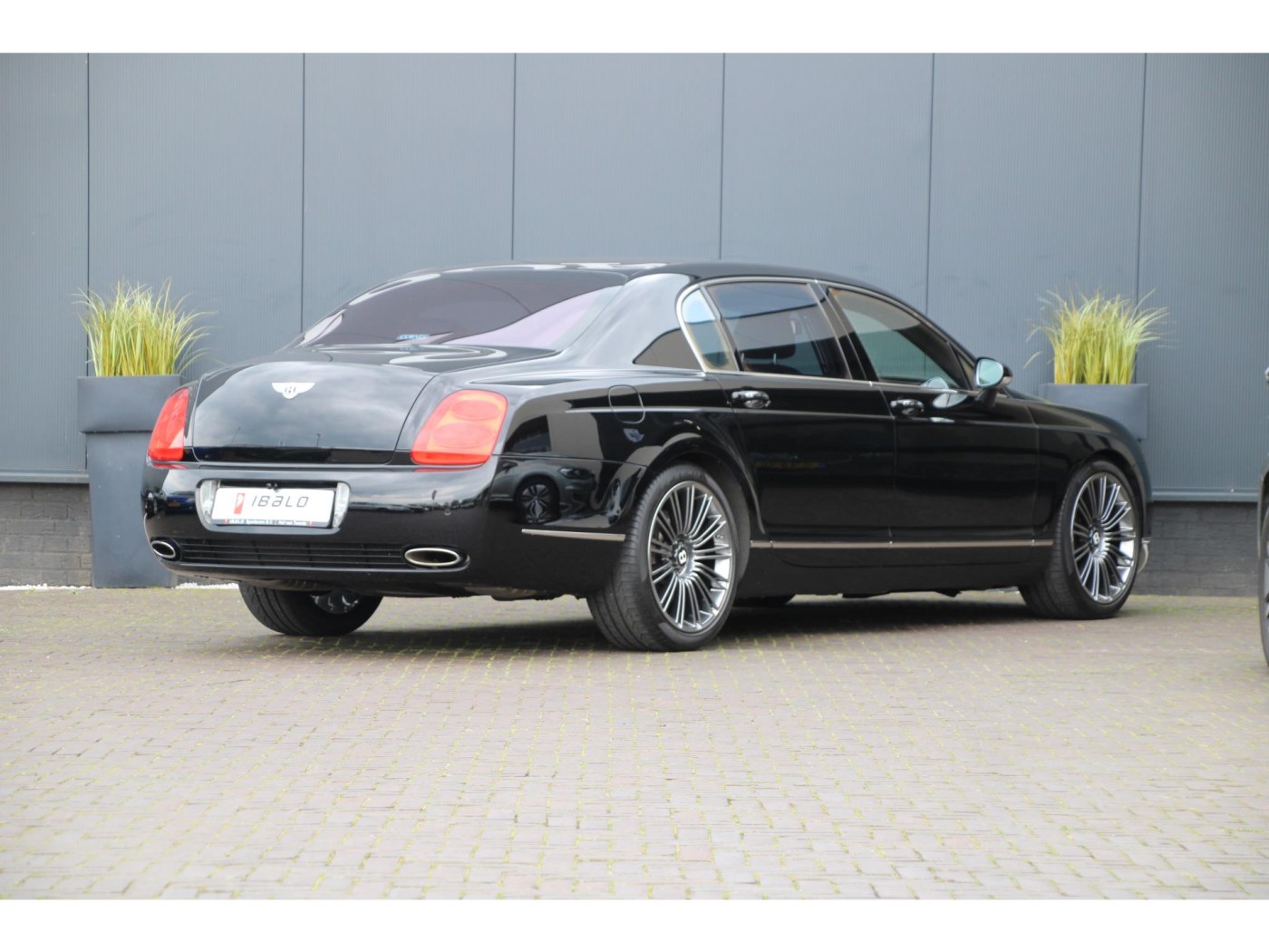 Bentley Continental Flying Spur W12 560pk | Youngtimer | BTW auto | Nieuwstaat | — foto 2 van 44