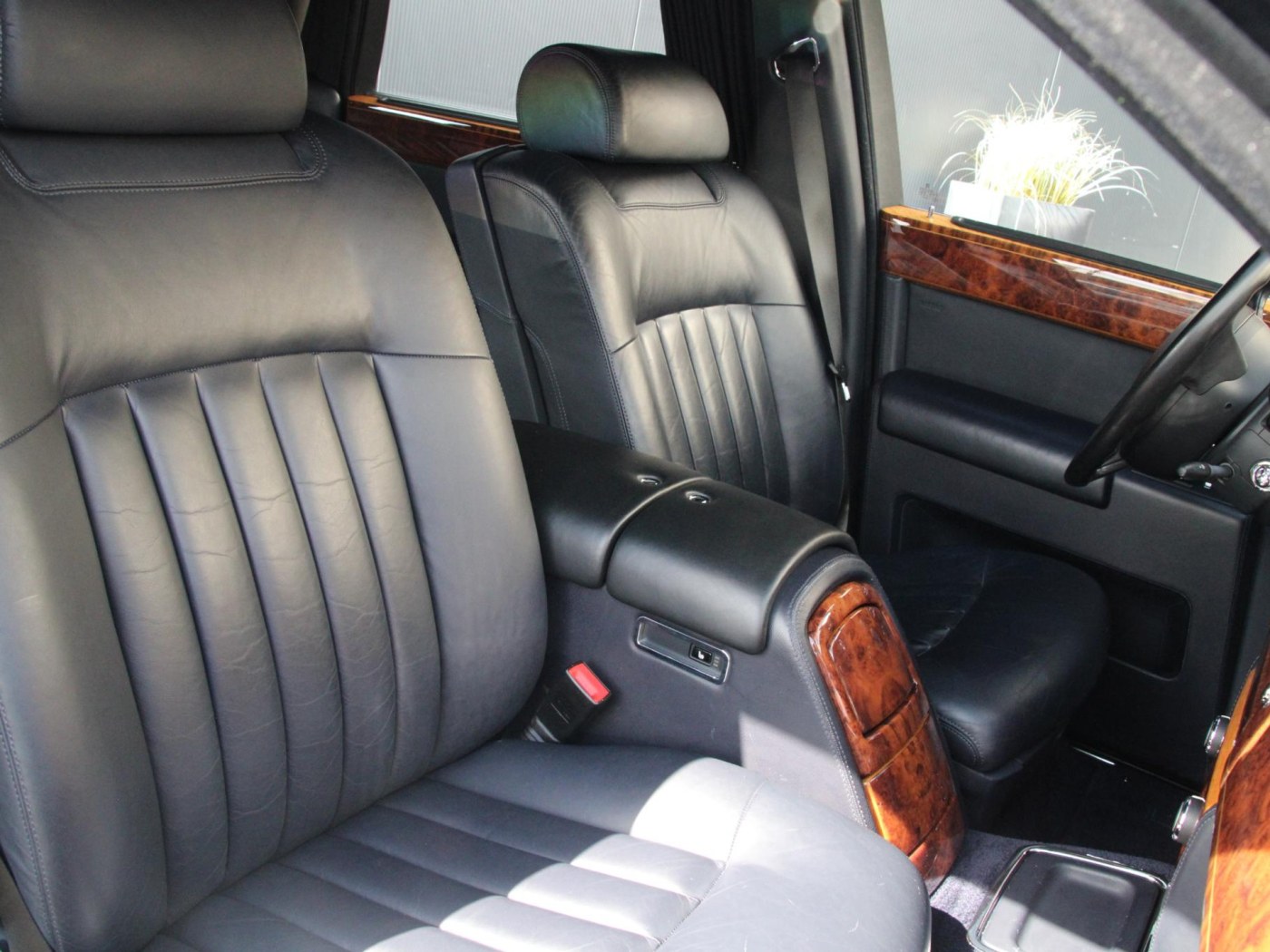 Rolls-Royce Phantom VII 6.75 EWB | Power Close Doors | — foto 12 van 102