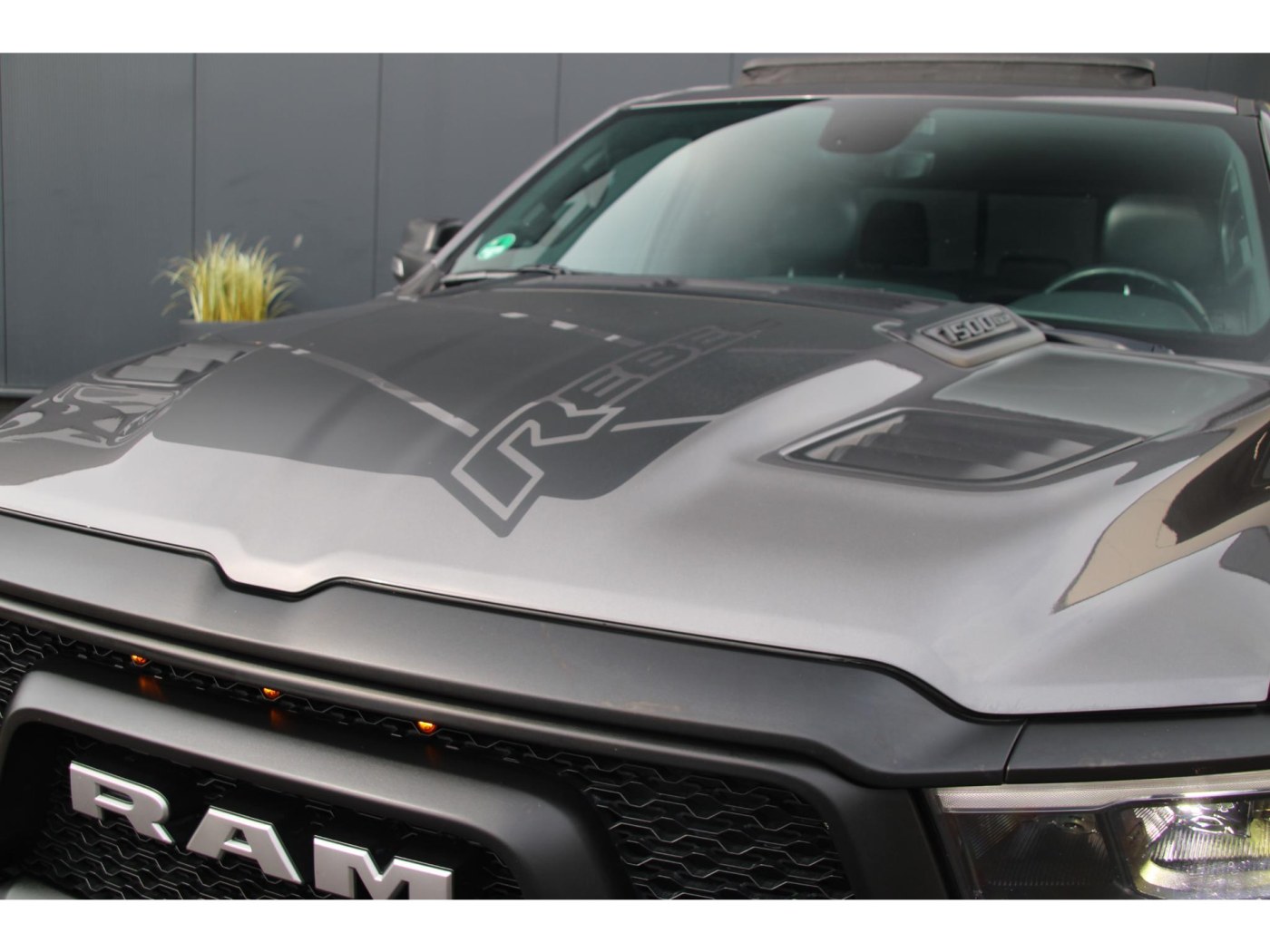 Dodge RAM 1500 REBEL | LPG 200L | 3.500kg trekhaak | 12 inch Uconnect | — foto 17 van 52