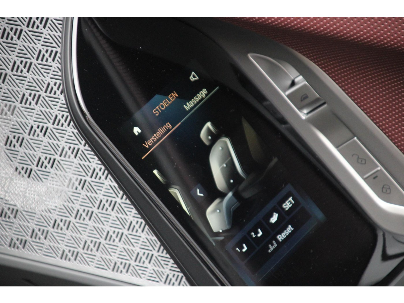 BMW 7-serie M760e xDrive | M-Sport Pro | Executive Lounge | — foto 33 van 43