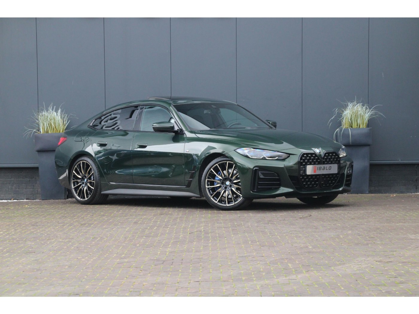 BMW 4-serie Gran Coupé 420i M-Sport Pro | M-stoelen | Schuifdak | Trekhaak | — foto 24 van 41