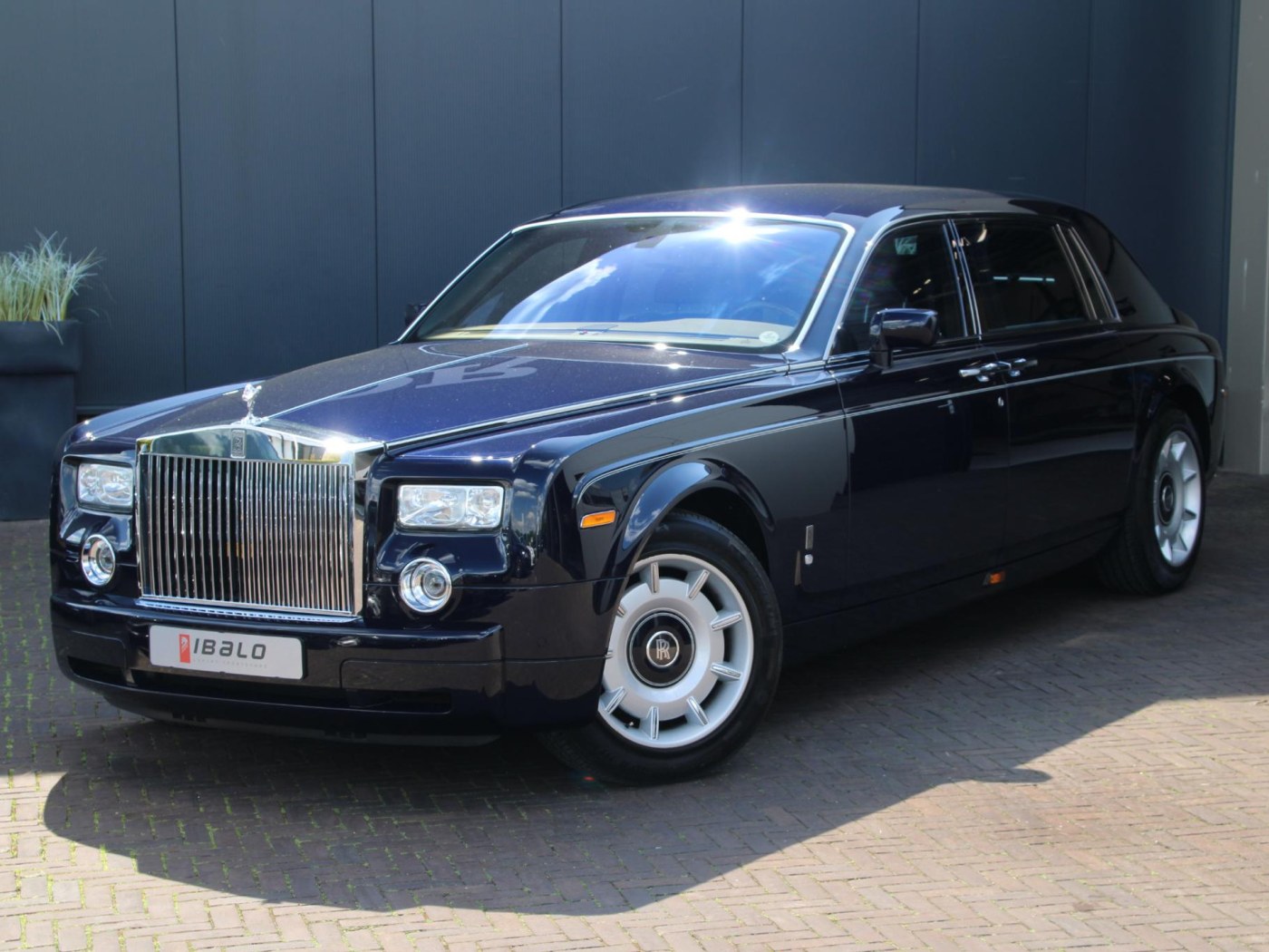Rolls-Royce Phantom VII 6.75 EWB | Power Close Doors | — foto 13 van 102