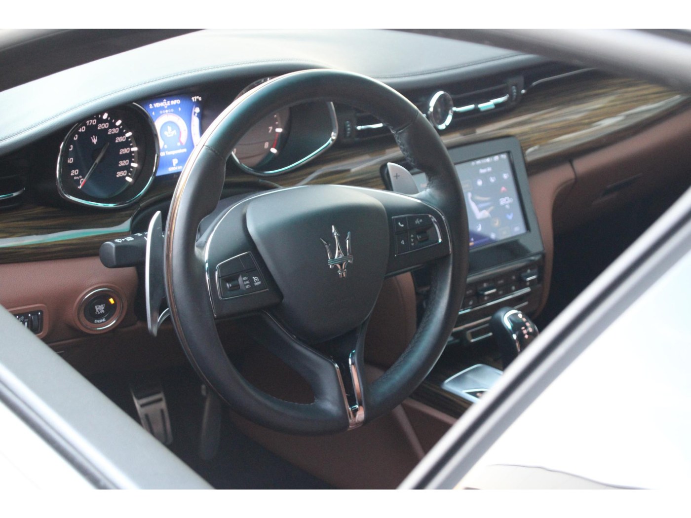 Maserati Quattroporte 3.8 V8 GTS | 530pk |  BTW | Schuifdak | B&W Audio | — foto 25 van 42
