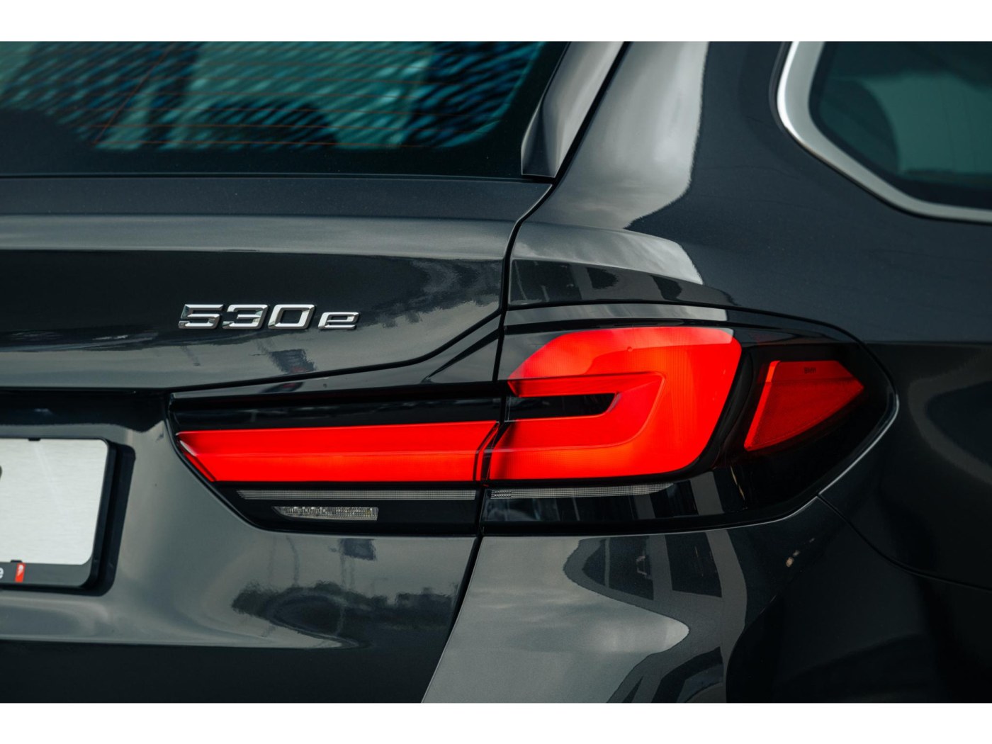 BMW 5-serie Touring 530e High Executive — foto 15 van 54