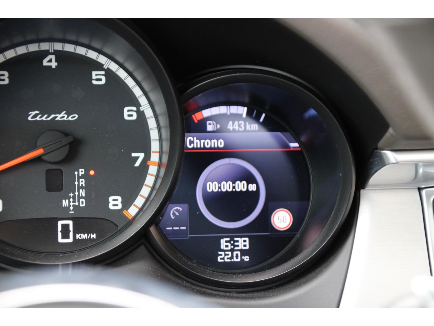 Porsche Macan 3.6 Turbo | 400pk | NL-auto | Trekhaak | ACC | — foto 29 van 41