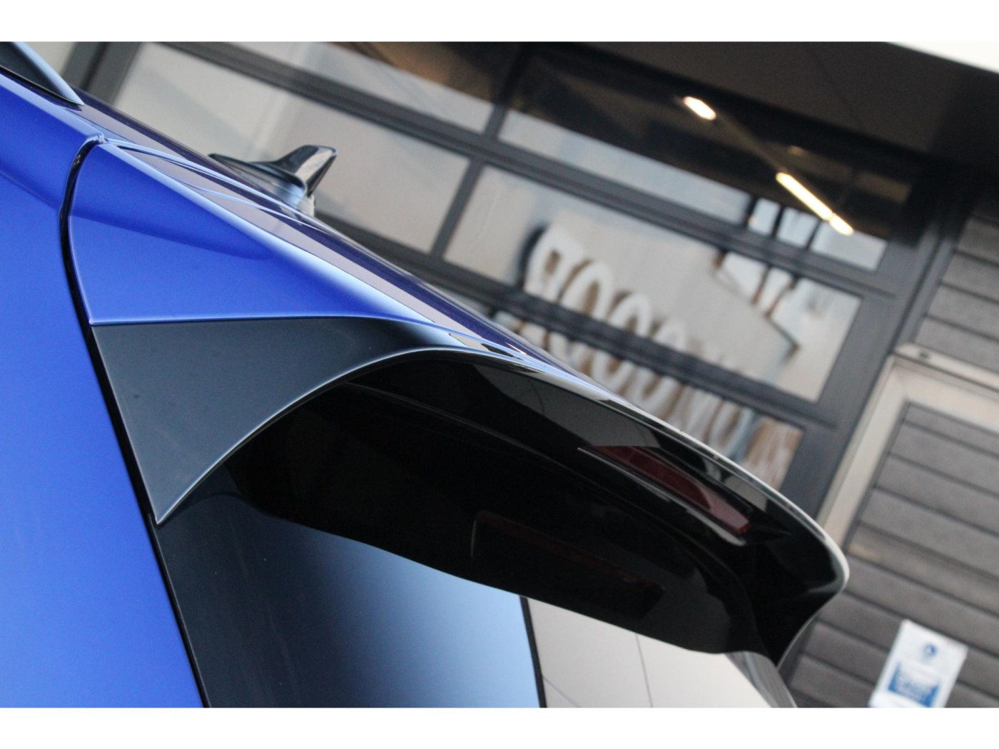 Volkswagen Touareg R 4Motion | 462pk | Massage | Nachtzicht | — foto 46 van 64