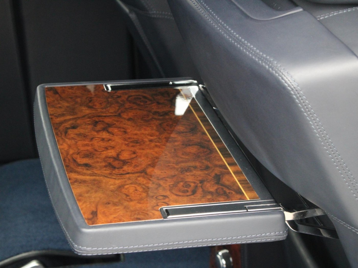 Rolls-Royce Phantom VII 6.75 EWB | Power Close Doors | — foto 99 van 102