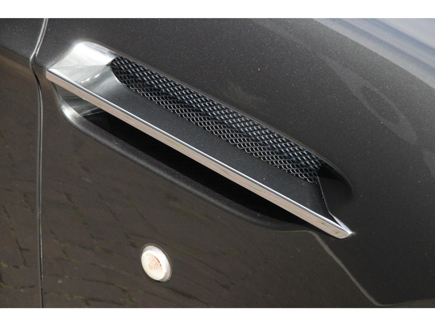 Aston Martin V8 Vantage | Handbak 6 | Youngtimer | BTW-auto | — foto 15 van 45