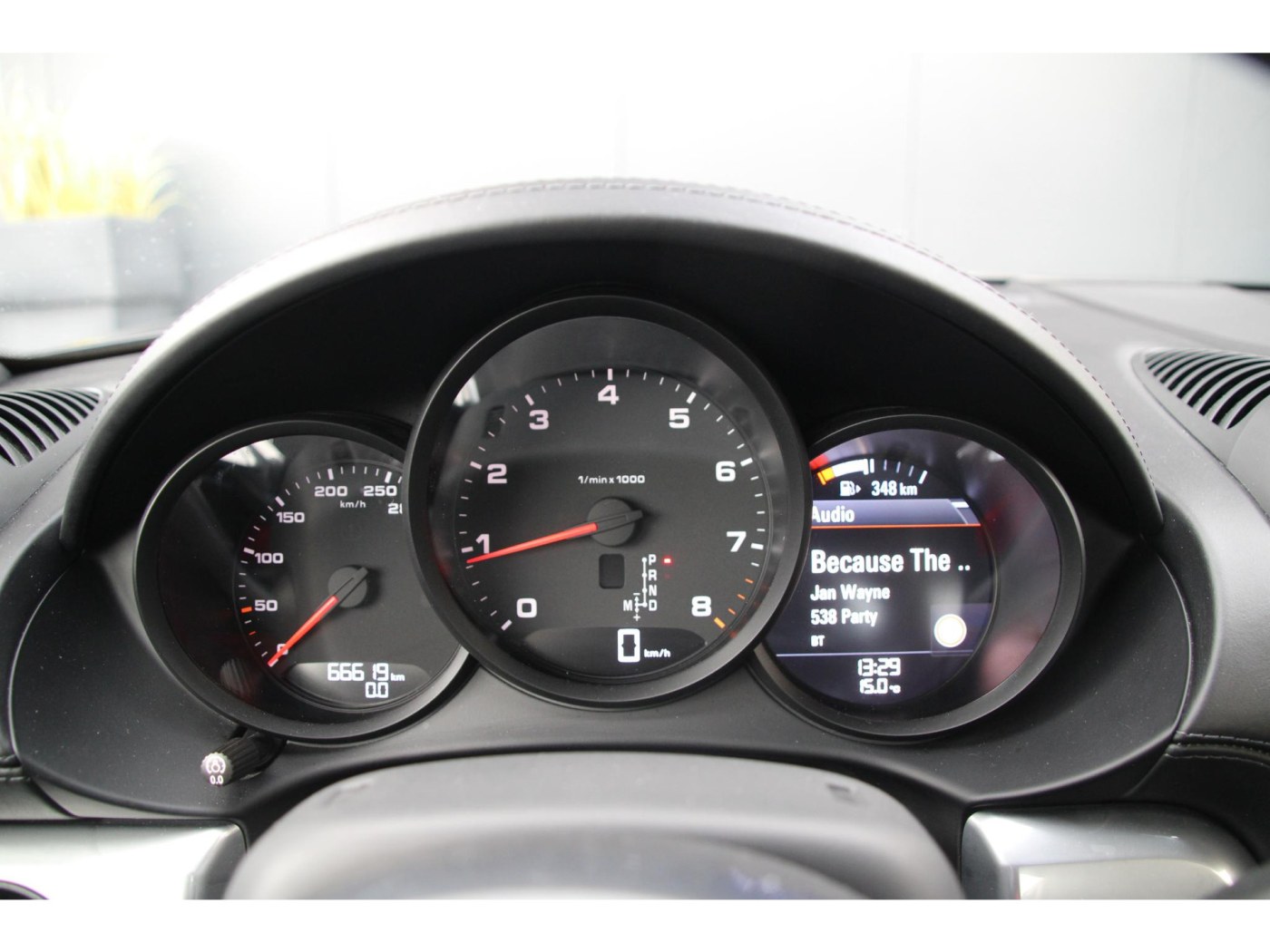 Porsche 718 Cayman 2.0 Porsche 718 Cayman | 300pk | Sportuitlaat | 1e eigenaar | — foto 26 van 31