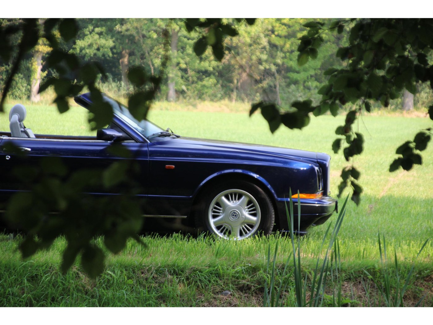 Bentley Azure 6.75 V8 Convertible | 390pk | 750Nm | Youngtimer | Historie | — foto 13 van 44