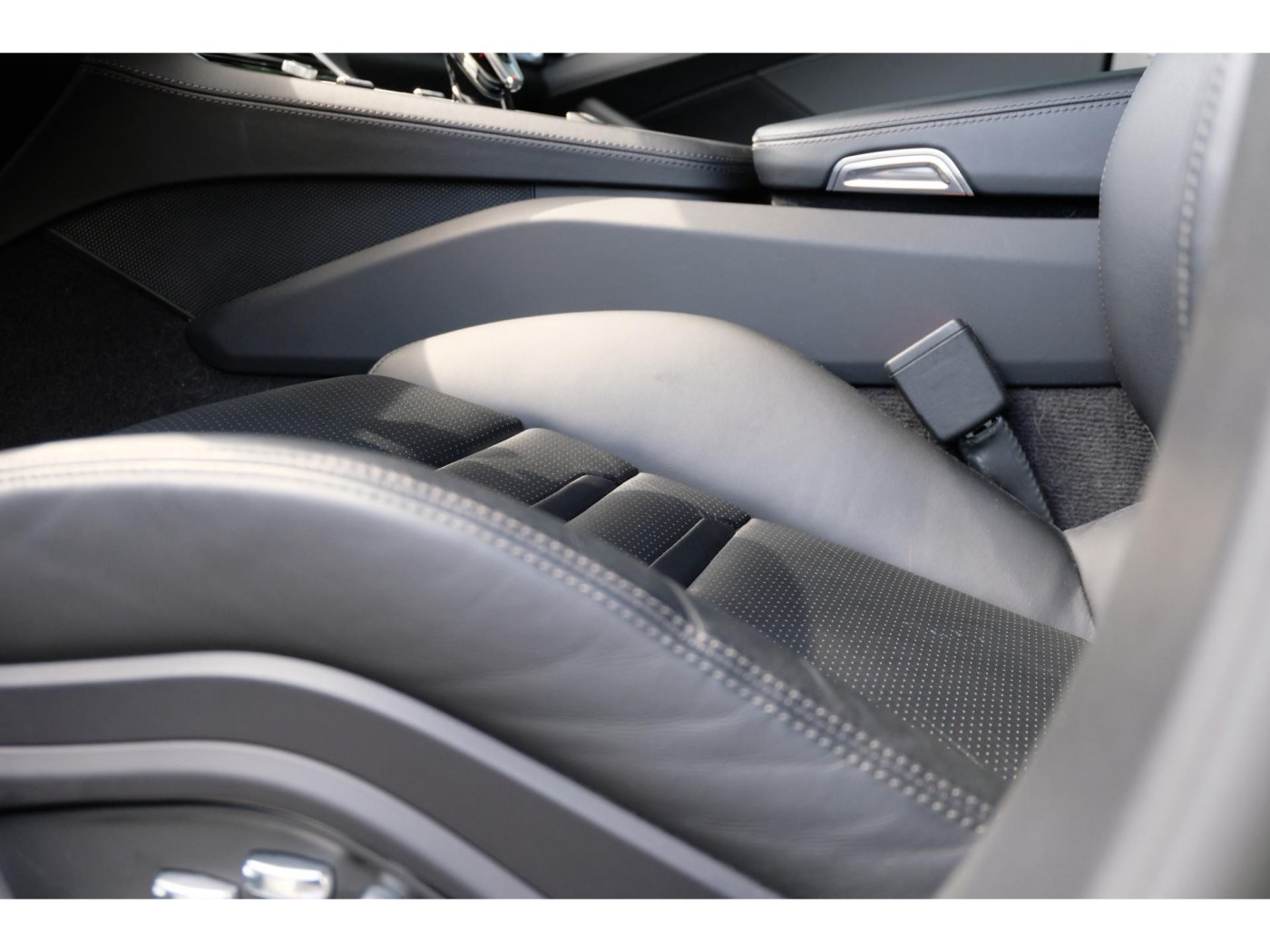 Porsche Panamera 4 Sport Turismo | 2.9 V6 Bi-Turbo 330 pk | Luchtvering | Sport Chrono | Adapt. Sportstoelen | — foto 15 van 48