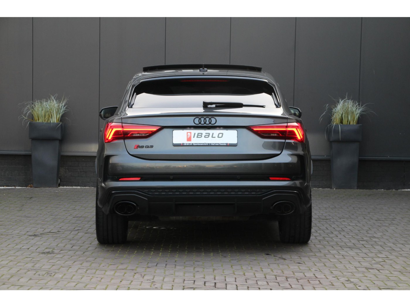 Audi Q3 Sportback TFSI RS | RS Stoelen | B&O | Sportuitlaat — foto 5 van 25