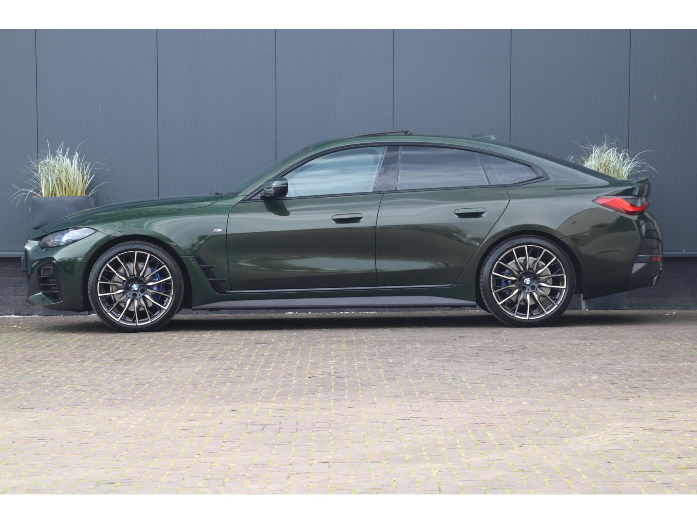 BMW 4-serie Gran Coupé 420i M-Sport Pro | M-stoelen | Schuifdak | Trekhaak | — foto 15 van 41
