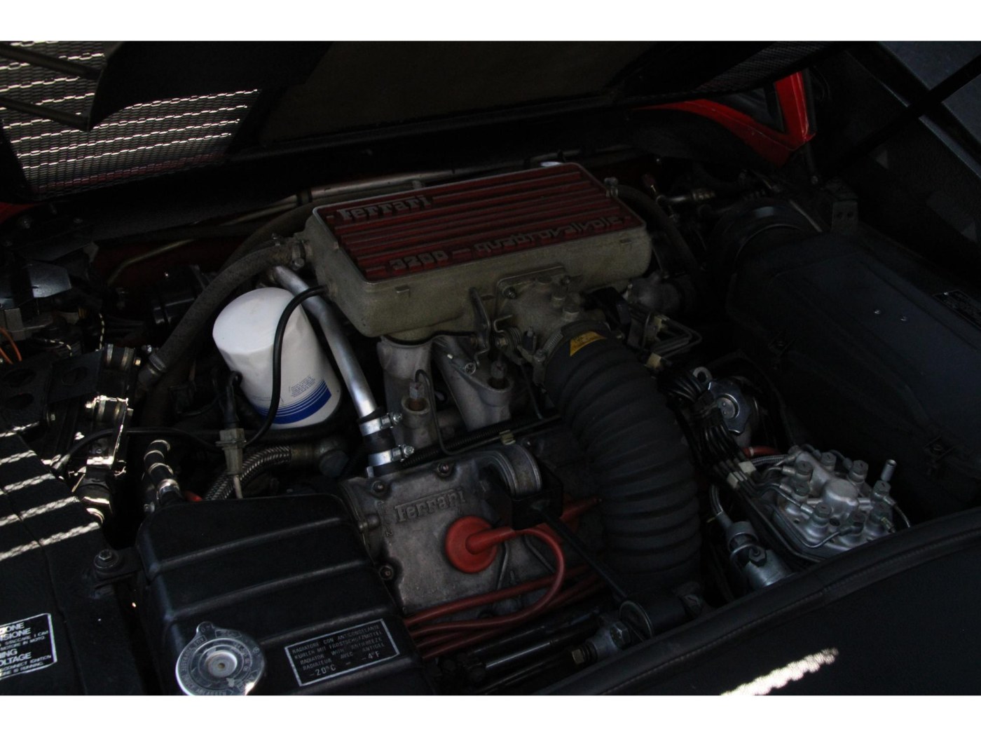 Ferrari 328 GTS | Volledige Ferrari-map | pirelli banden | — foto 35 van 60