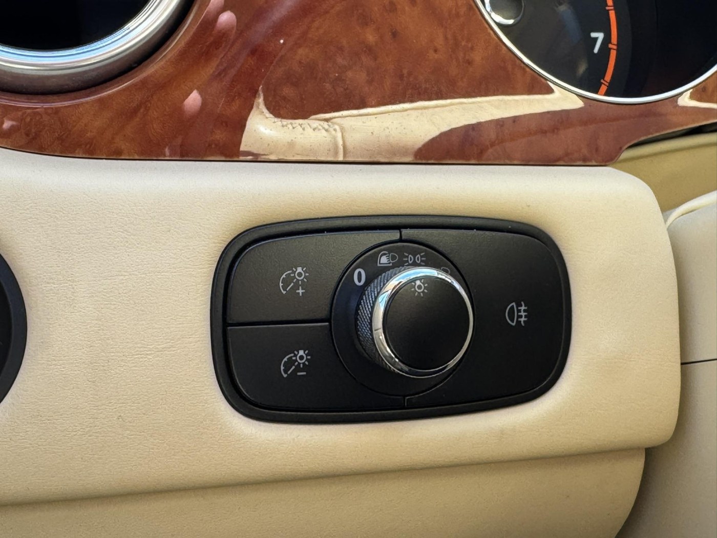 Bentley Continental GTC W12 560pk | Youngtimer | BTW | Nieuwe kap | Carplay — foto 41 van 57