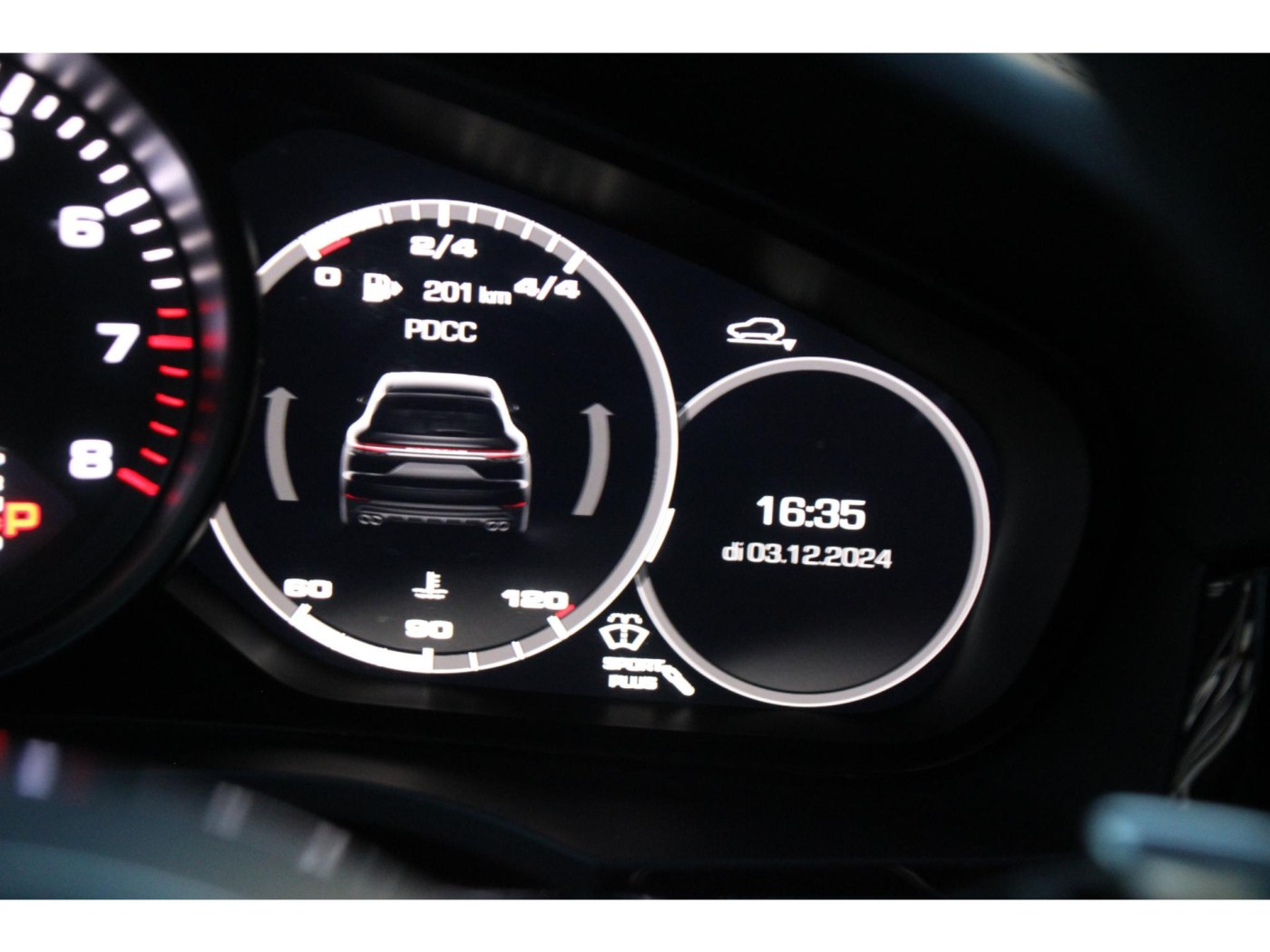 Porsche Cayenne 3.0 | MY2018 | PDCC | Capristo | 22” | pano | achteras | — foto 29 van 46