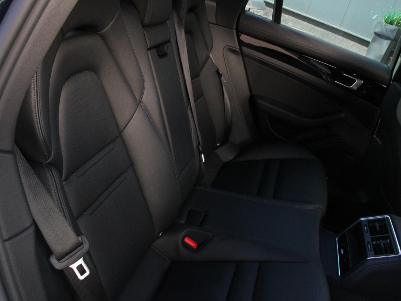 Porsche Panamera ST 4 E-Hybrid — foto 41 van 47