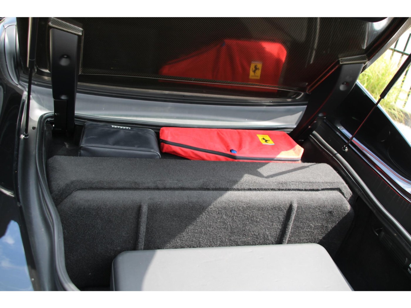 Ferrari Superamerica 575 | 540pk | 1 van 559 | 25.249km | — foto 42 van 50