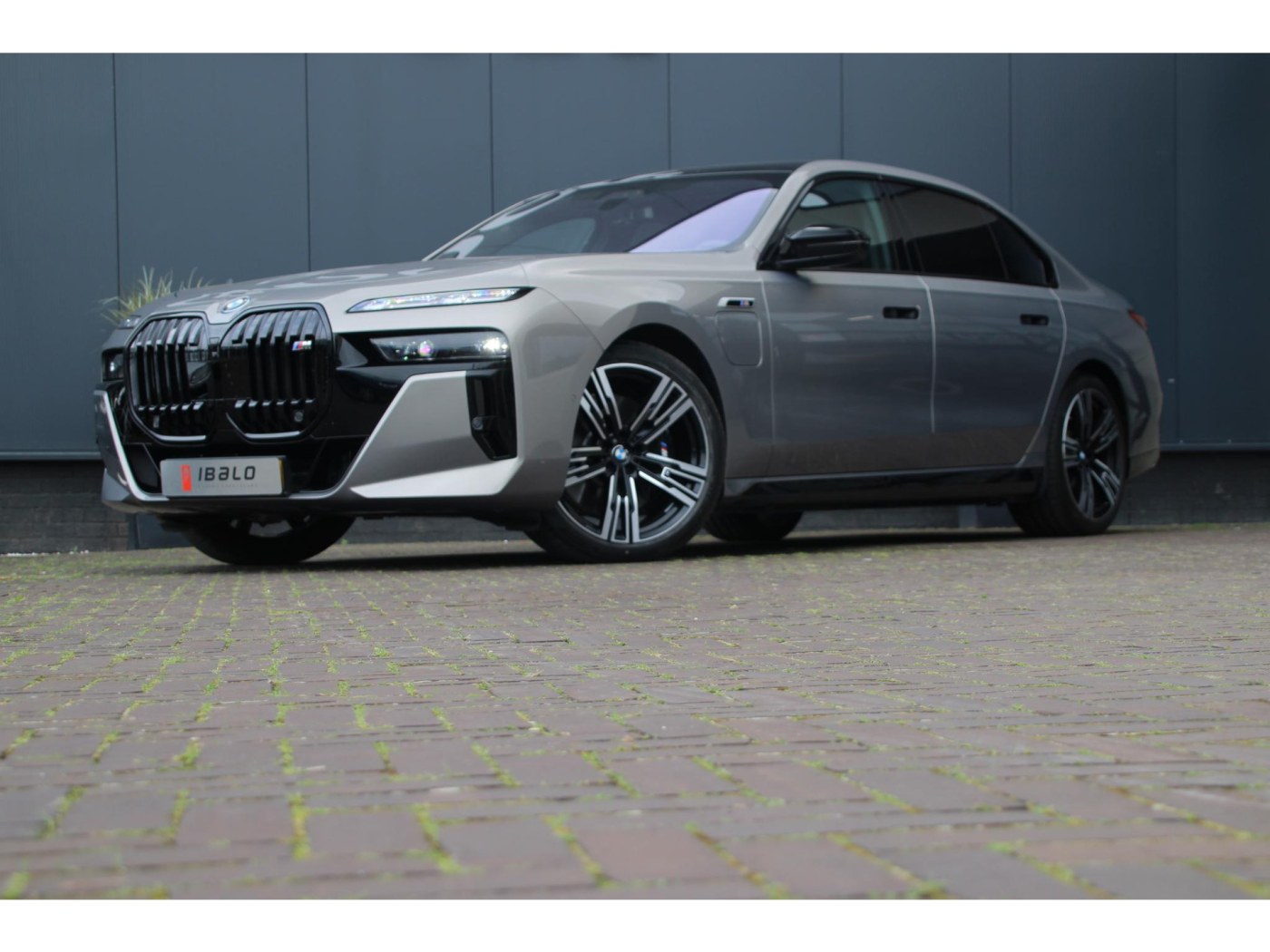 BMW 7-serie M760e xDrive | M-Sport Pro | Executive Lounge | — foto 8 van 43