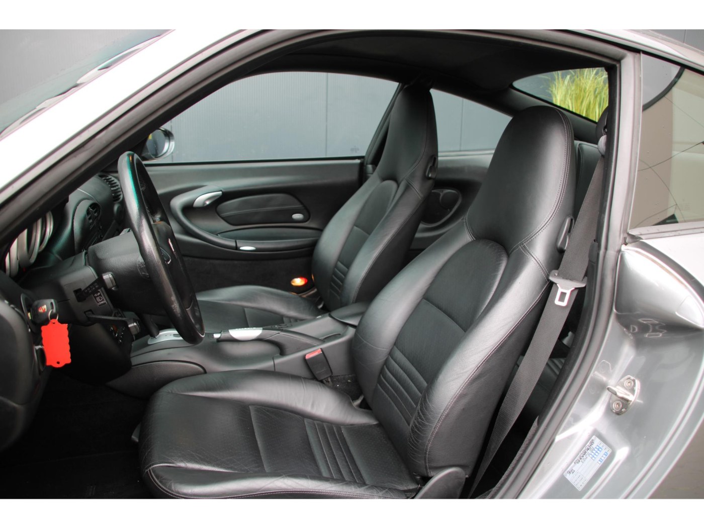 Porsche 911 3.6 Carrera (996) 320pk | Youngtimer | Volledige historie | GT3 velgen — foto 4 van 36