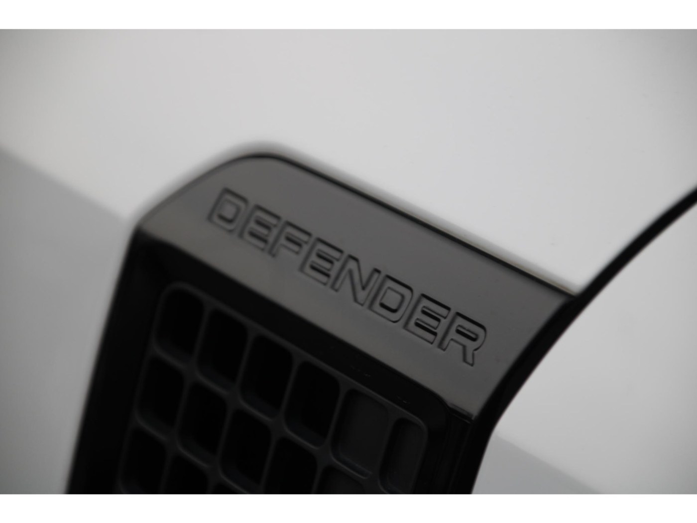 Land Rover Defender 90 D250 | Grijs Kenteken | BPM Vrij | — foto 11 van 13