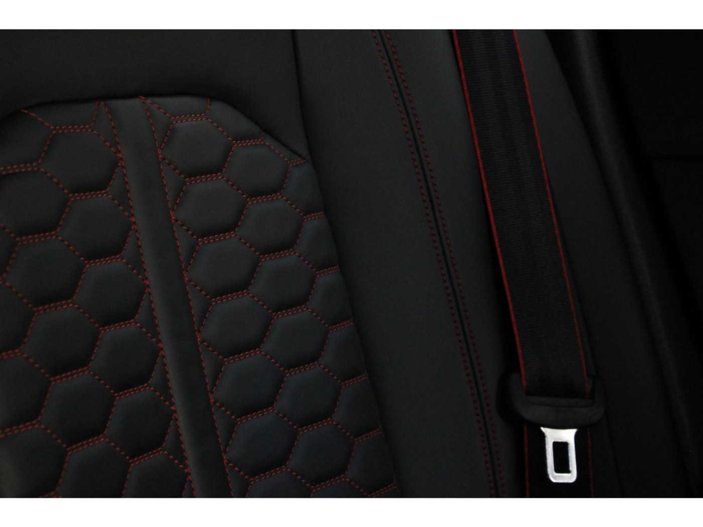 Audi RS4 Avant 2.9 TFSI quattro | Keramisch | HUD | B&O | Carbon | — foto 58 van 67