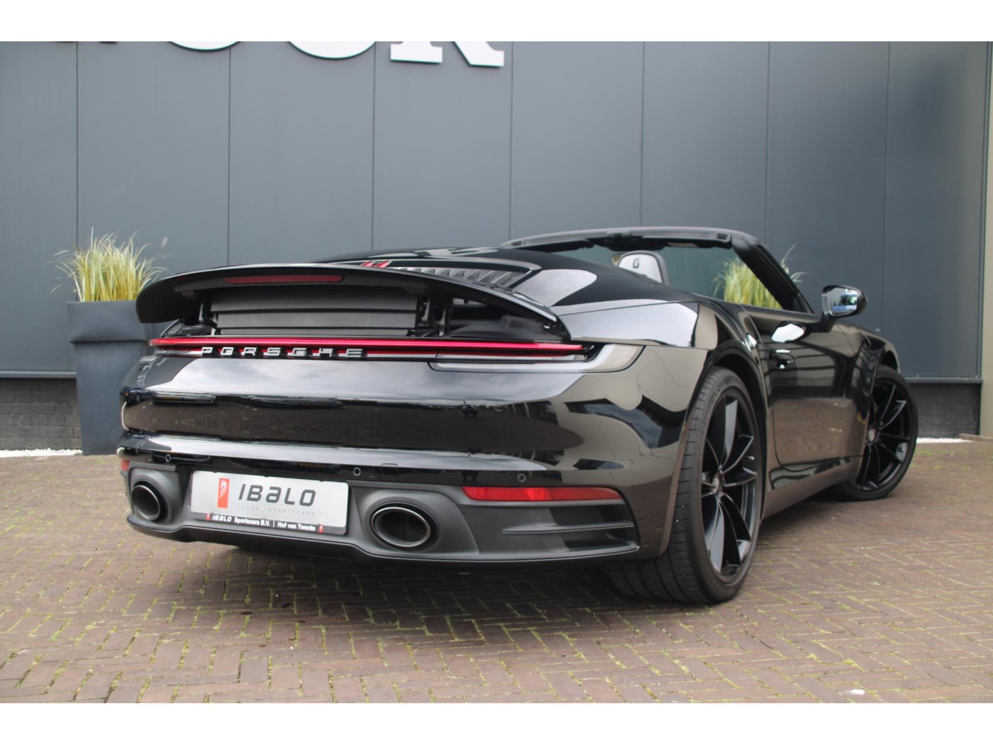 Porsche 911 Carrera S Cabrio (992) 450pk | Sport Chrono | Sportuitlaat | Stoelventilatie | — foto 19 van 88