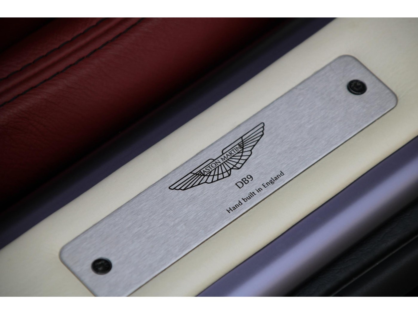 Aston Martin DB9 V12 Touchtronic | 470hp | Only 218km | — foto 18 van 39