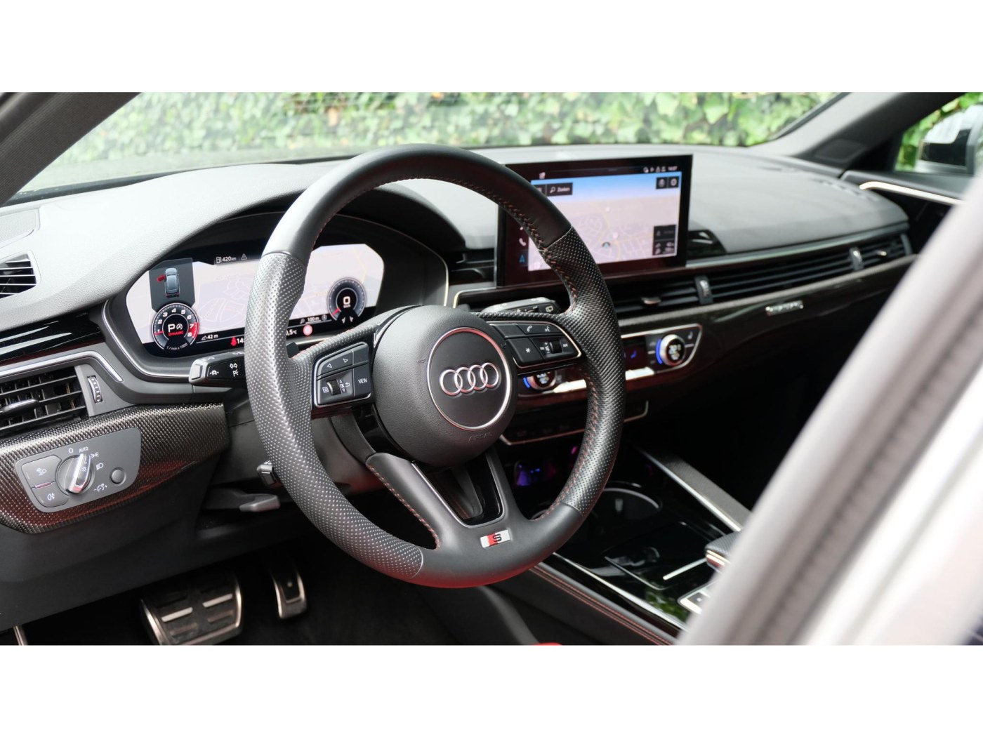 Audi A4 Avant 45 TFSI Quattro Edition One | 245pk | S Stoelen | Trekhaak | B&O | MHEV | — foto 21 van 33