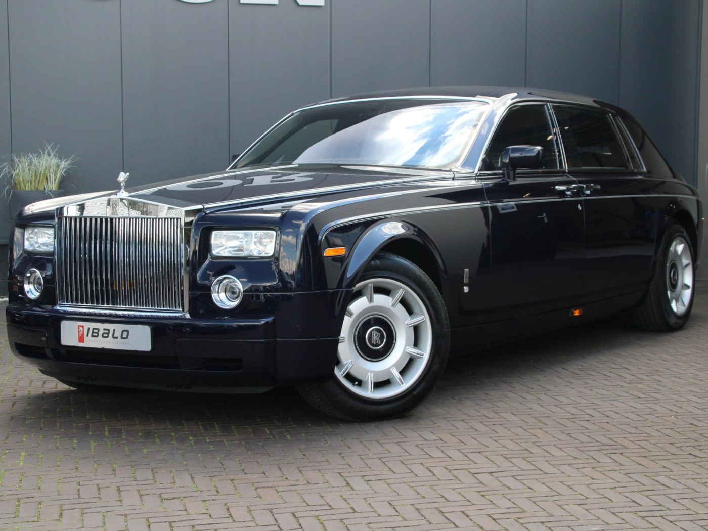 Rolls-Royce Phantom VII 6.75 EWB | Power Close Doors | — foto 34 van 102