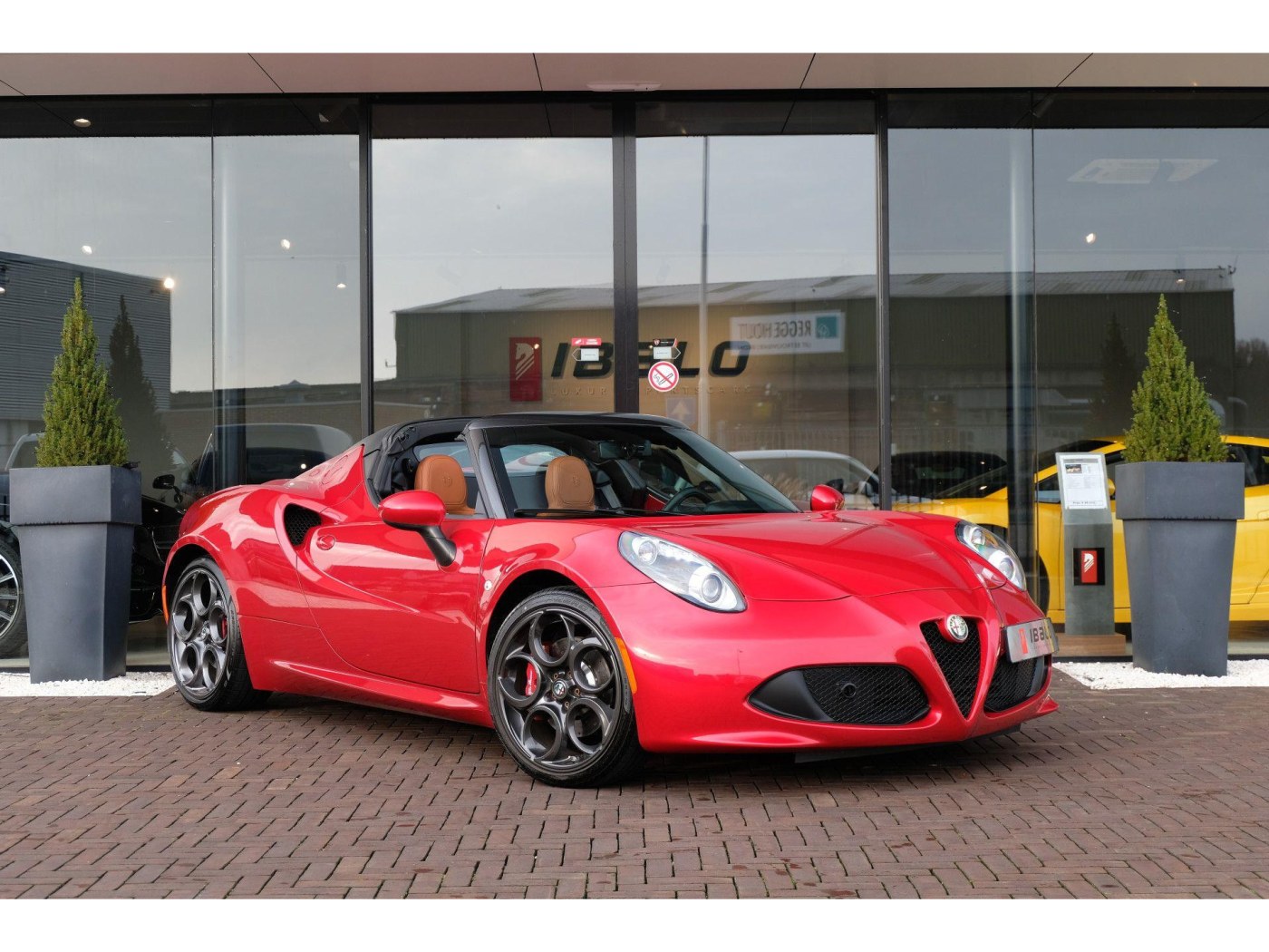 Alfa Romeo 4C Spider 1750TBI TCT - 240pk - Rosso Competizione - — foto 5 van 40