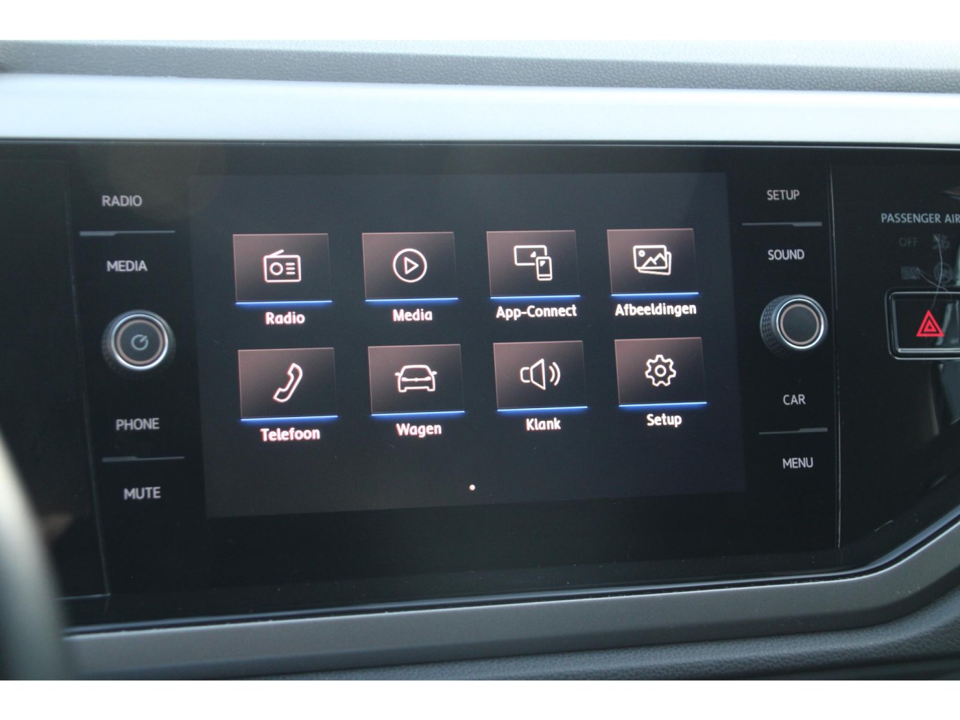 Volkswagen Polo 1.0 TSI Comfortline | Adaptive Cruise | Apple Carplay | Deep Black | — foto 18 van 27
