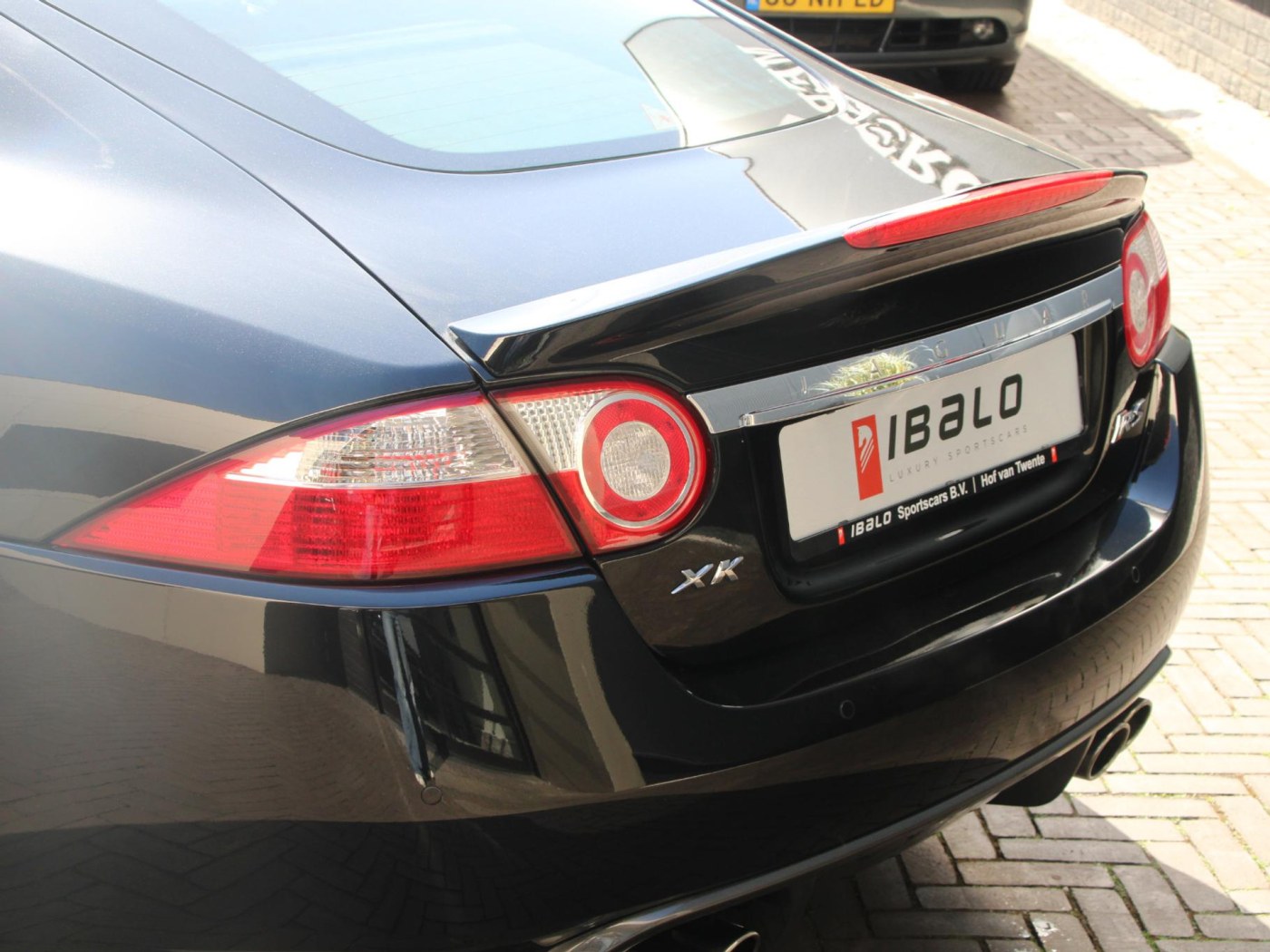 Jaguar XKR-S 4.2 V8 Coupé | 1 van 150 | B&W audio | NL-auto — foto 22 van 71