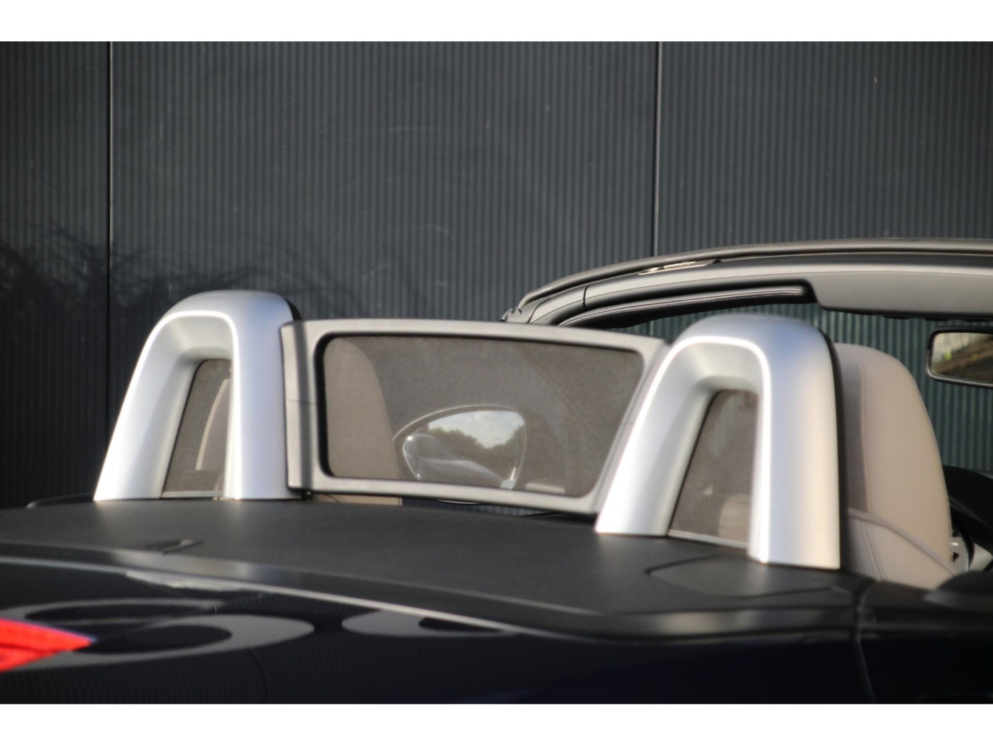 BMW Z4 Roadster sDrive23i | 6-cilinder 204pk | Design Pure White | Zeer luxe | — foto 17 van 33