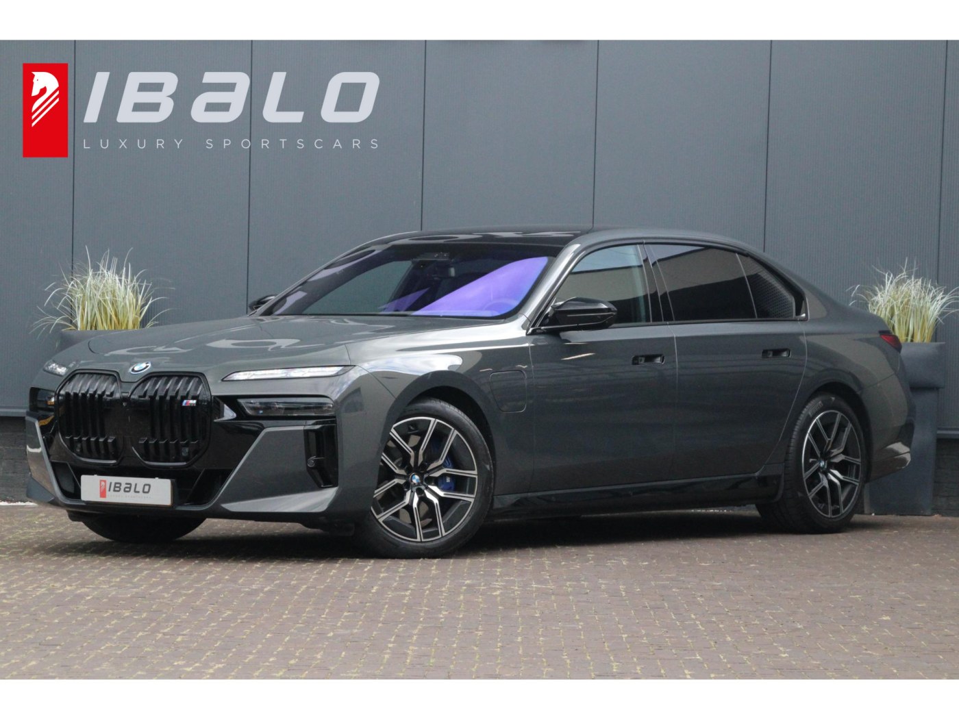 BMW 7-serie M760e xDrive M-Sport Pro | Auto Doors | BTW | — foto 1 van 34
