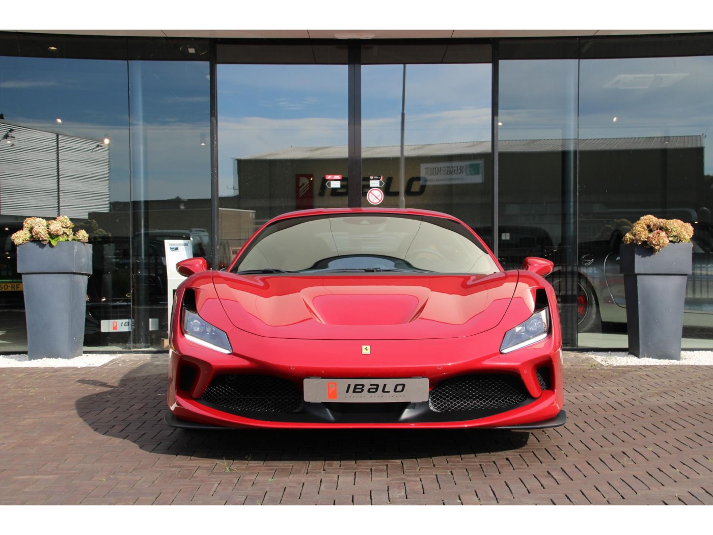 Ferrari F8 Tributo 3.9 V8 - Novitec exhaust - — foto 3 van 42