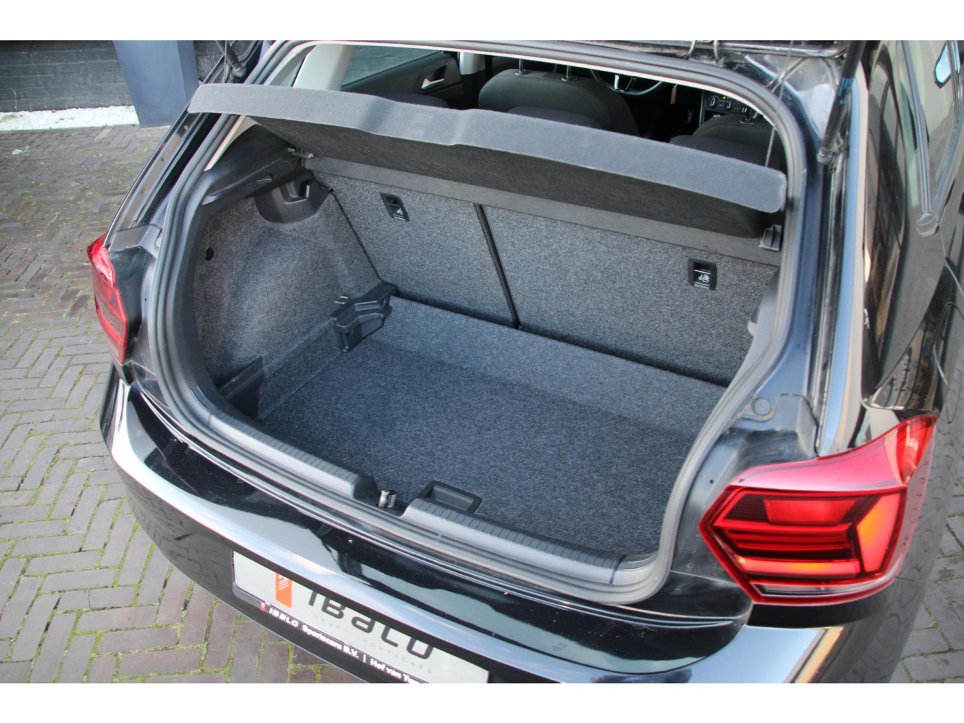 Volkswagen Polo 1.0 TSI Comfortline | Adaptive Cruise | Apple Carplay | Deep Black | — foto 24 van 27
