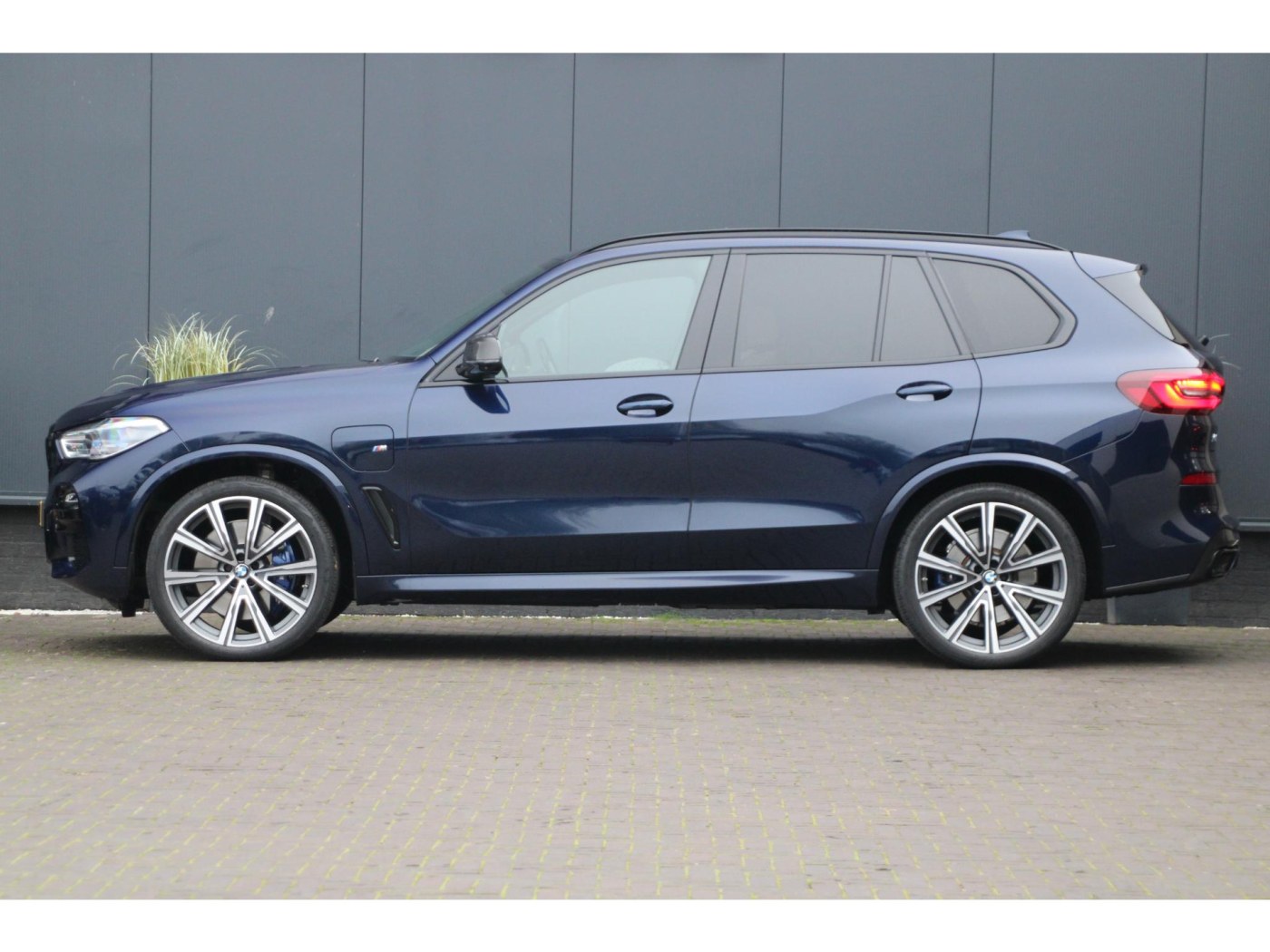 BMW X5 xDrive45e M-Sport | 395pk Hybride | INDIVIDUAL | BTW-auto | — foto 18 van 45