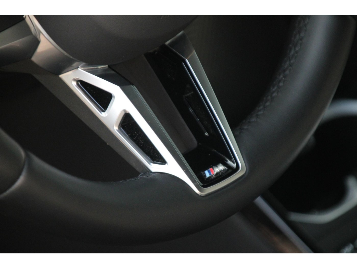 BMW iX1 xDrive30 M-Sport | Trekhaak 1.200kg | stoelverwarming | — foto 19 van 35