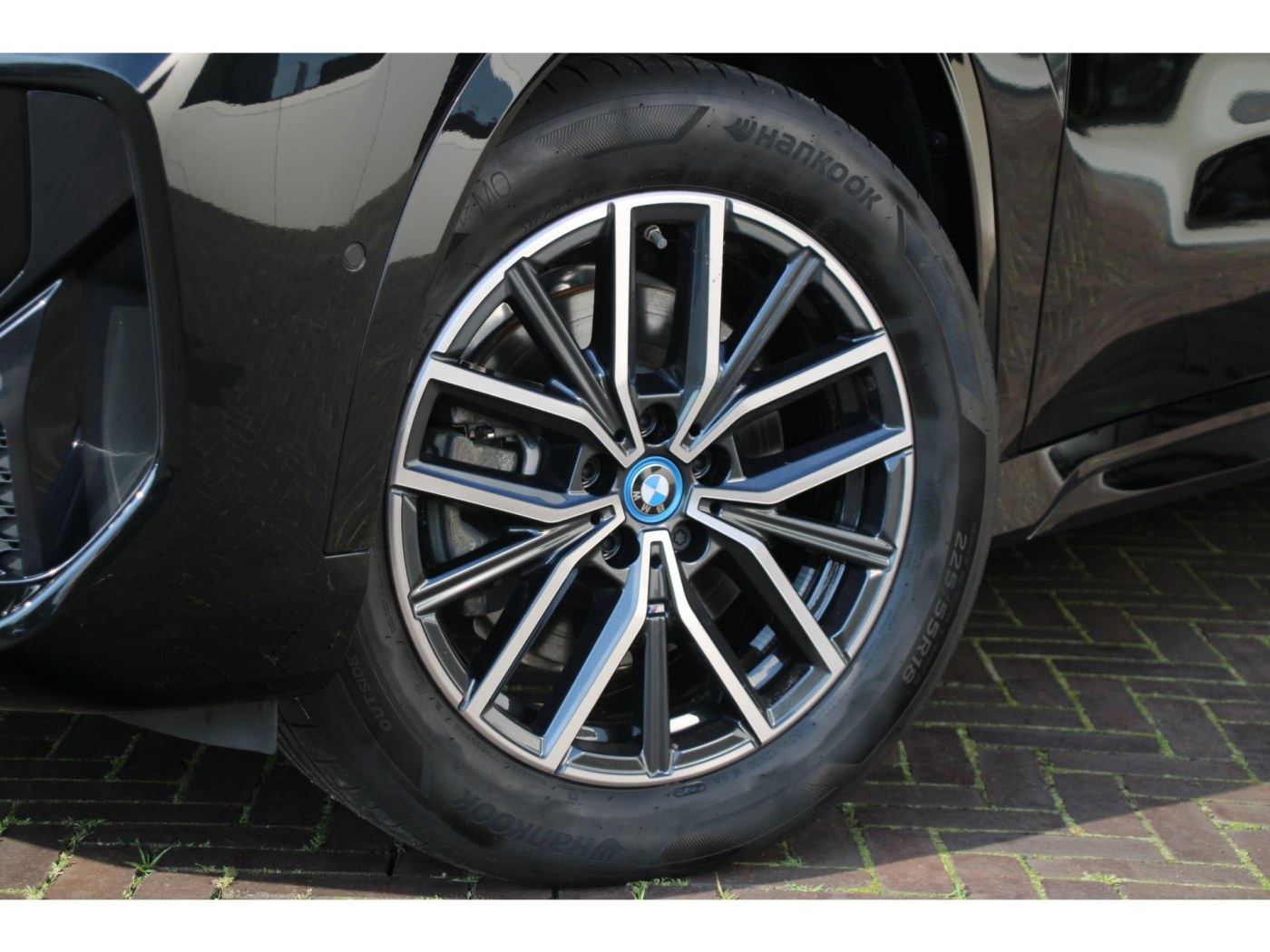 BMW iX1 xDrive30 M-Sport | Trekhaak 1.200kg | stoelverwarming | — foto 9 van 35