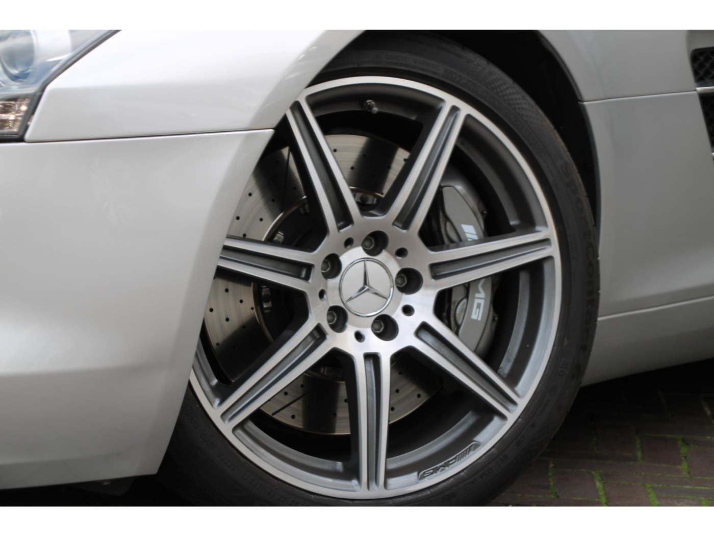 Mercedes-Benz SLS AMG Coupé — foto 14 van 47