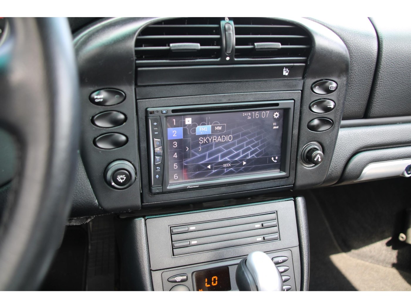 Porsche 911 3.6 Carrera (996) 320pk | Youngtimer | Volledige historie | GT3 velgen — foto 19 van 36