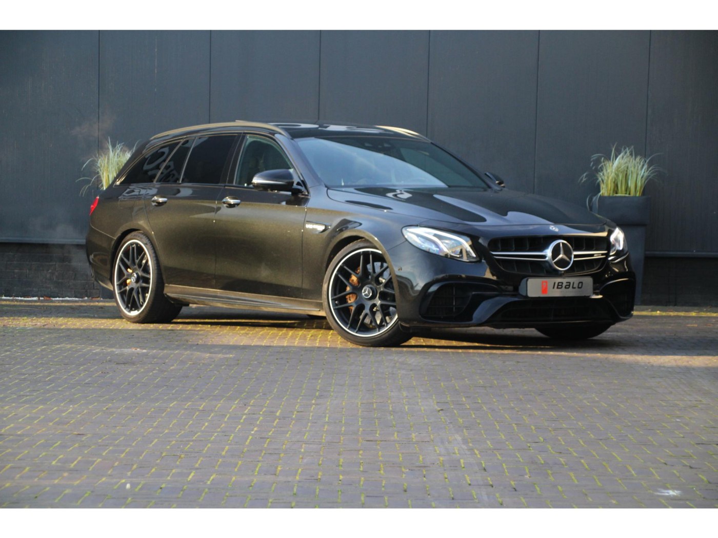Mercedes-Benz E-klasse E63 AMG S Estate | 4MATIC+ | Keramisch | Burmester | — foto 26 van 41